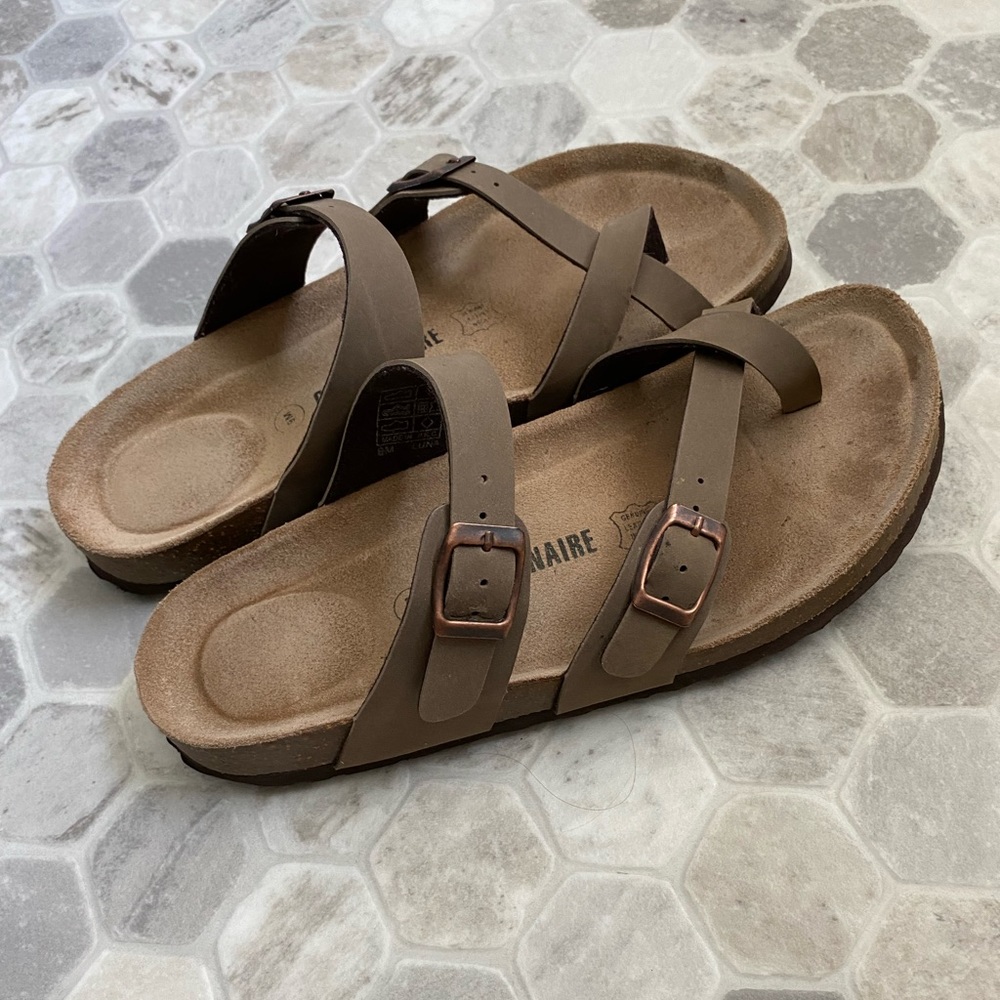 Cushionaire sandal- size 9